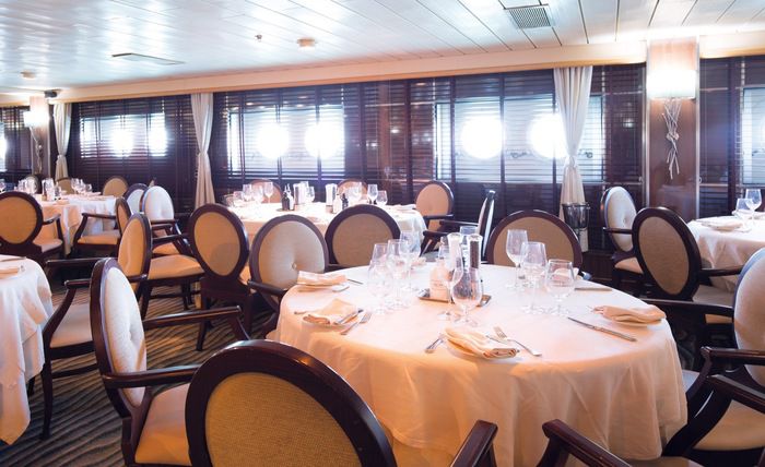 Restaurants & Dining